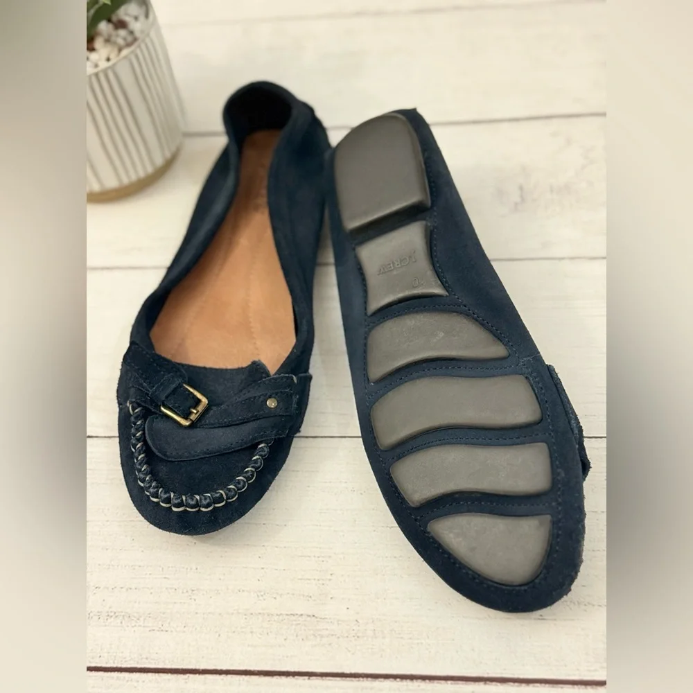 🌾 J. Crew Suede‎ Flats Moccasin Style